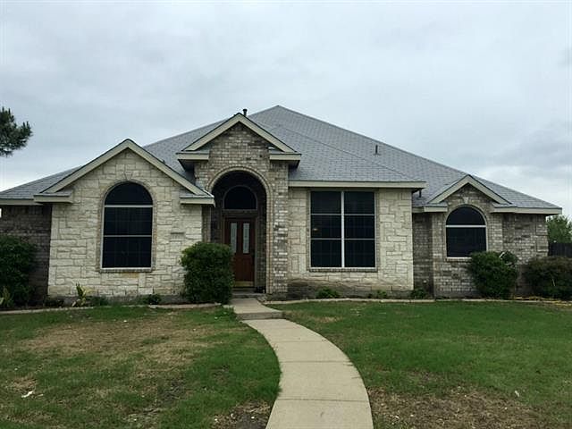 1st image of 1407 Crawford Dr