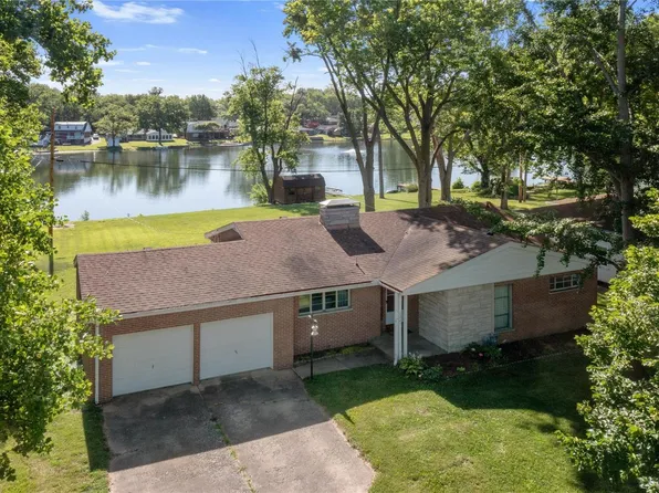 1224 State Street Rd, Belleville, IL 62220