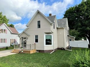 217 2nd Ave SE, Badger, IA 50516