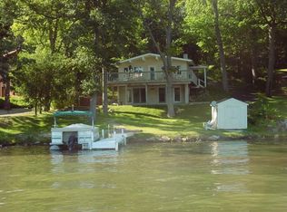 W5583 Oak Park Rd, Elkhorn, WI 53121