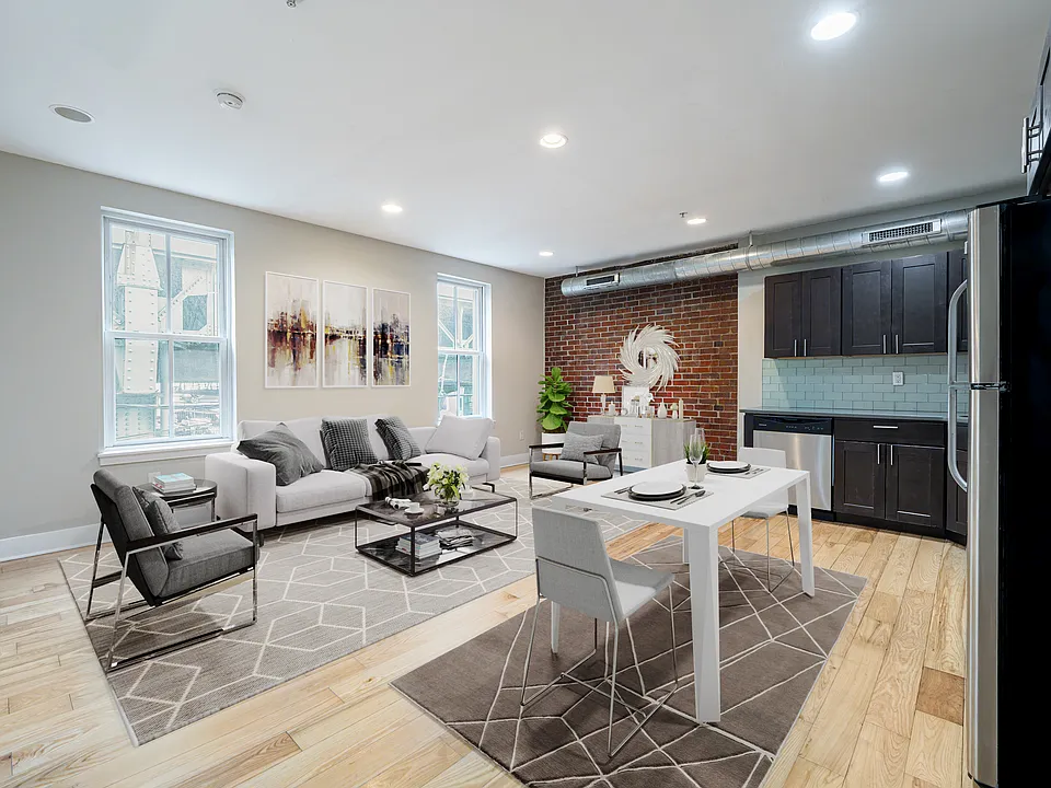 113 Gay St