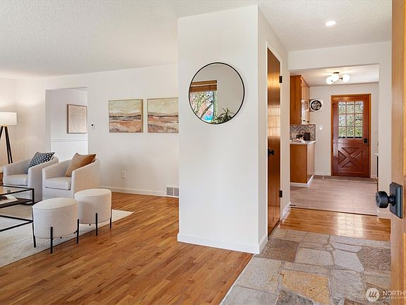 4th image of 9432 13th Avenue SW