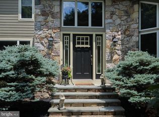9 Skyview Dr, Ivyland, PA 18974