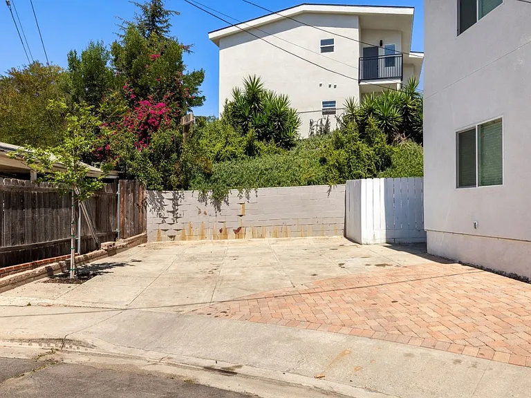 6402-06 Shane Place - 6406 — Photo 36