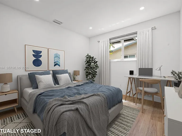 5421 Buchanan St — Photo 35