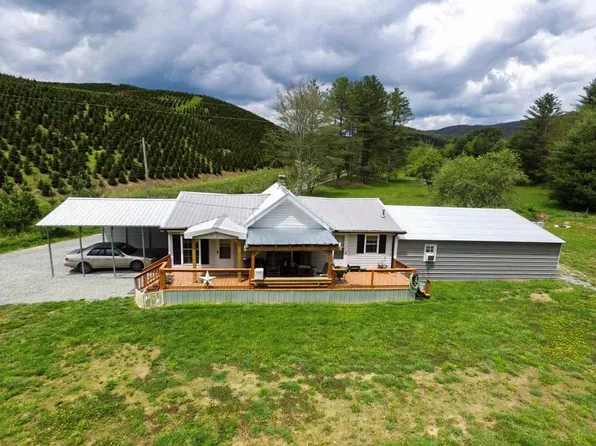 232 Echo Ridge Ln, Elk Creek, VA 24326