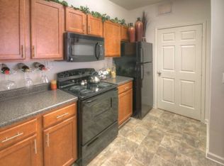 3480 Town Square Dr APT 102, Winston Salem, NC 27127