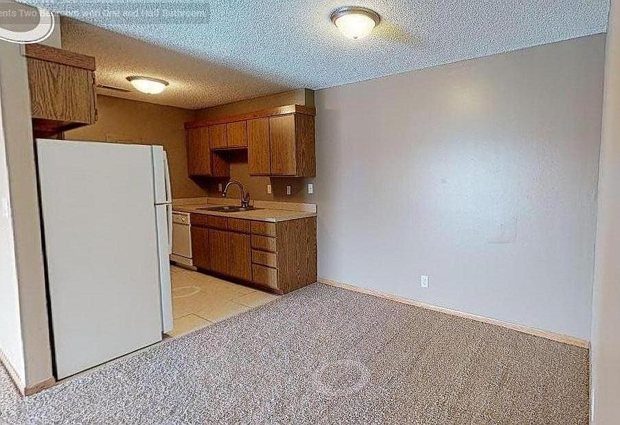 1st image of 5111 Emerald Dr #11