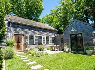 10R Prospect St, Nantucket, MA 02554