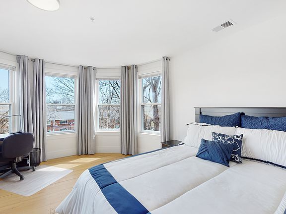 4th image of 659 South St APT 2