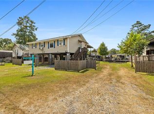 13093 Dove St, Maurepas, LA 70449