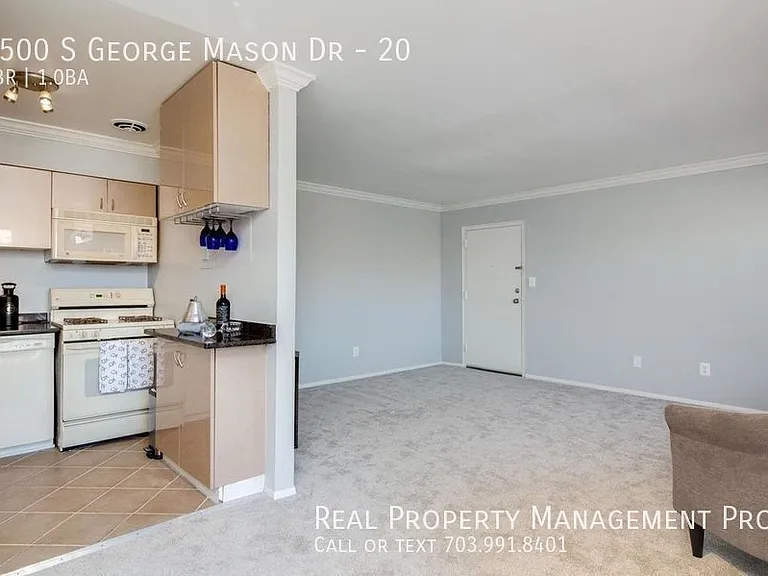 1500 S George Mason Dr #20 — Photo 9