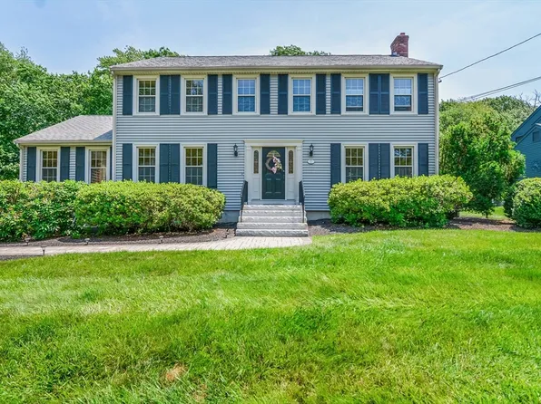 50 Woodridge Rd, Milford, MA 01757