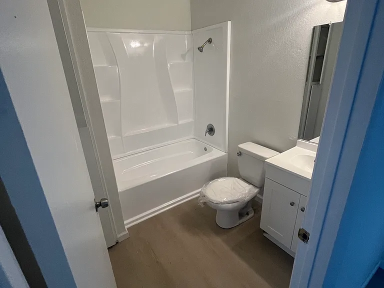 8940 Mango Ave #5 — Photo 3