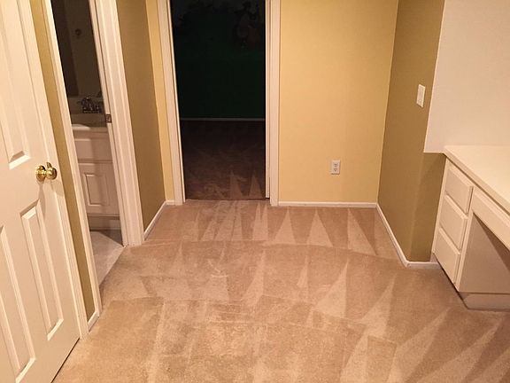 upstairs hall w built-in desk