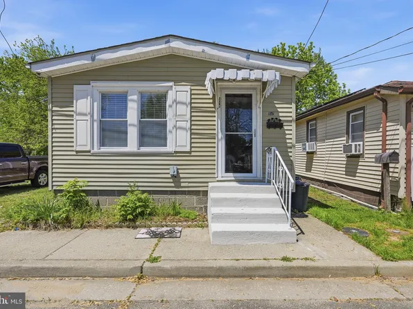 152 Cumberland Ave, Penns Grove, NJ 08069