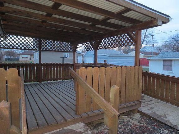 4th image of 3407 Avenue C