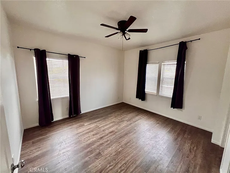129 W Palmyra Ave — Photo 28