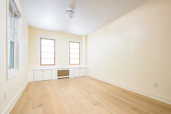 Rented by Amorelli Realty | media 5