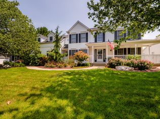 484 Dune Rdg S, Saint Joseph, MI 49085