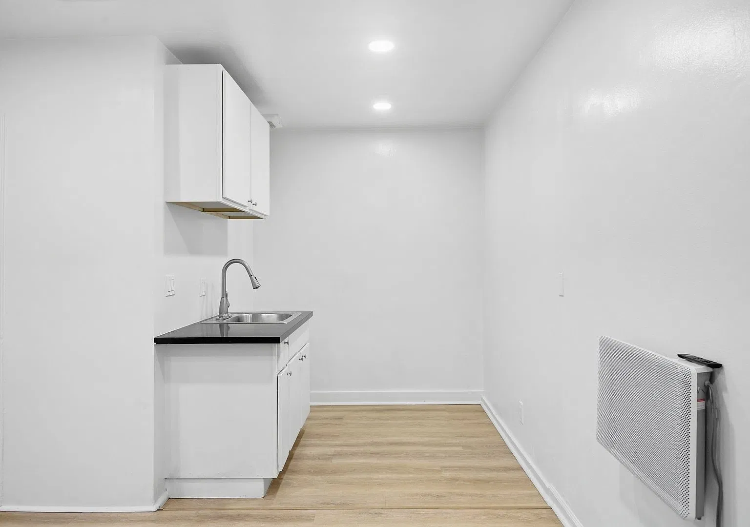 10635 S Vermont Ave — Photo 4