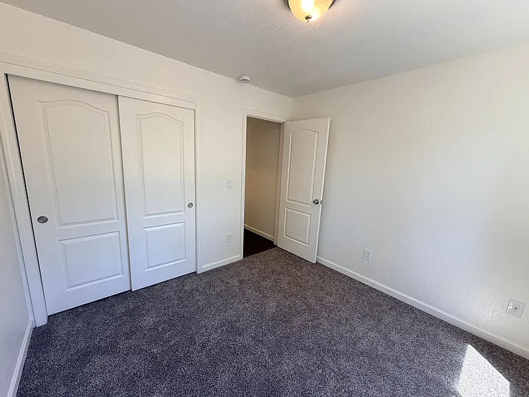 937 Neal St — Photo 19