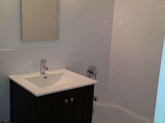 4th image of 172 E 108th St APT 4