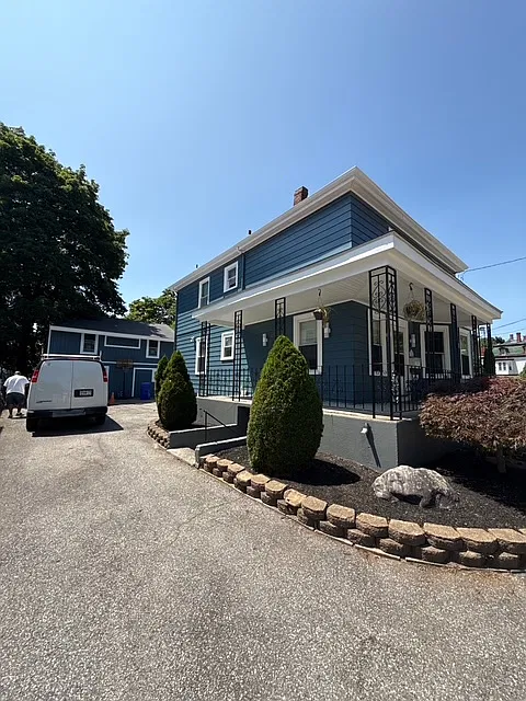 3 bed, 1.5 bath, 2000 sqft, $2,900 — Photo 2