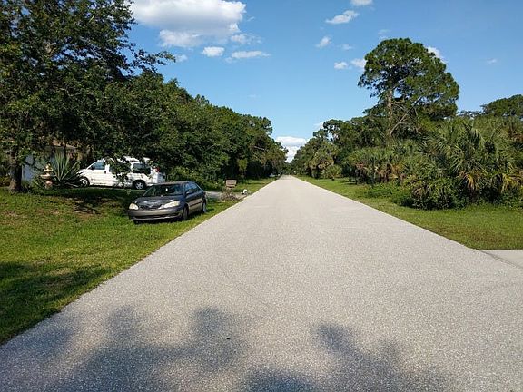 4th image of 16070 Arcaro Ave