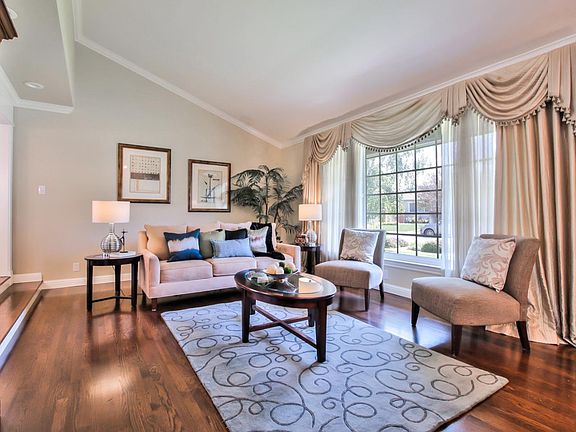4th image of 535 Suisse Dr