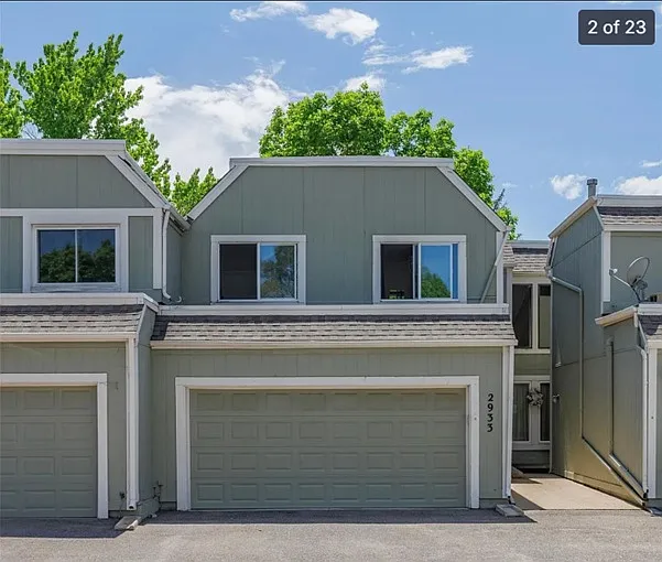 4 bed, 2.5 bath, 2052 sqft, $3,000 — Photo 2