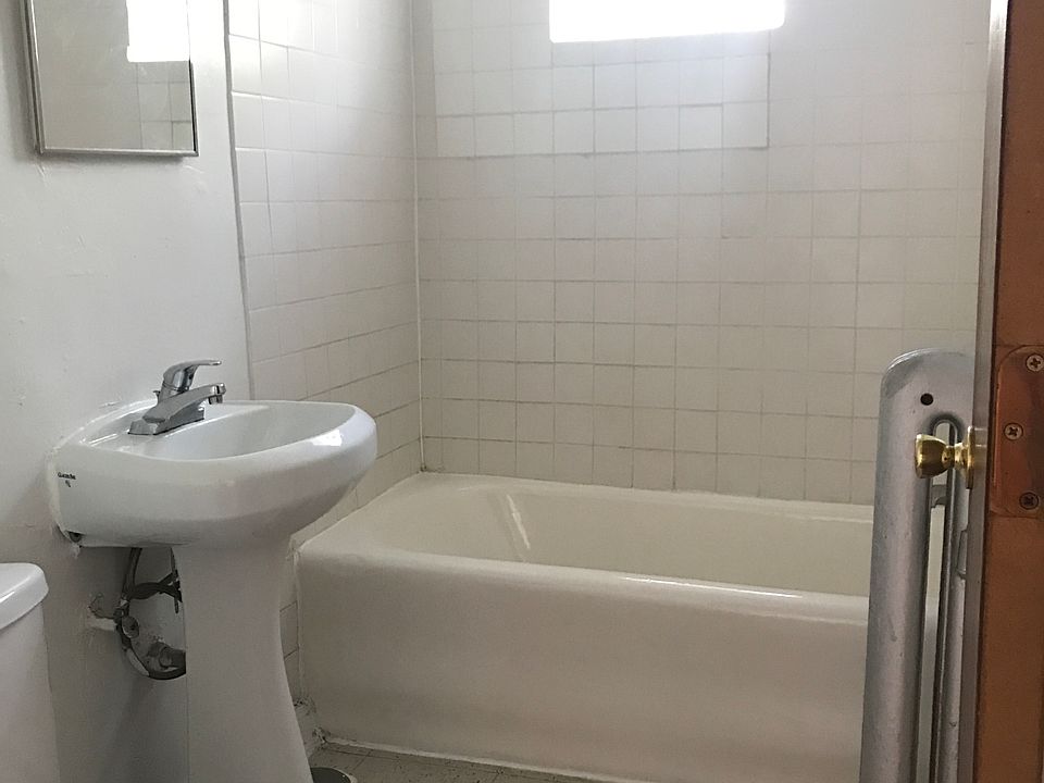 1st image of 5601 W West End Ave APT 208