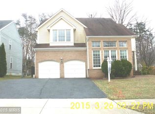 8913 Brae Brooke Dr, Lanham, MD 20706