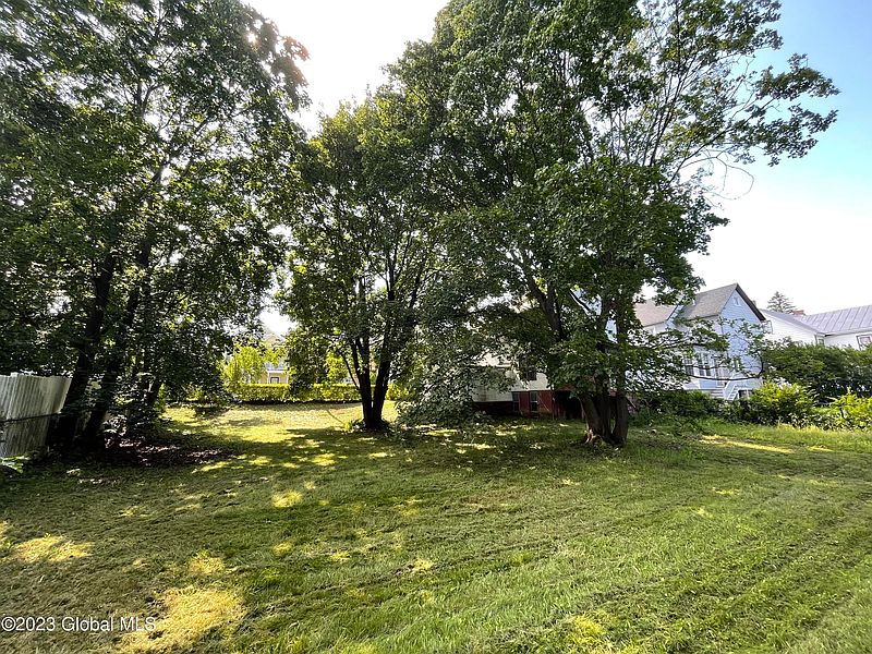 2nd image of 10 Central Avenue