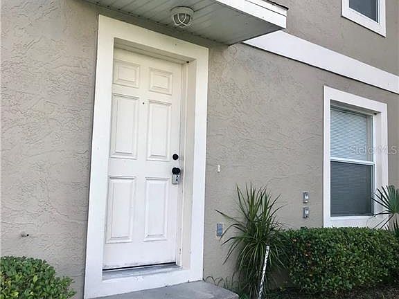 3rd image of 447 W Desoto St