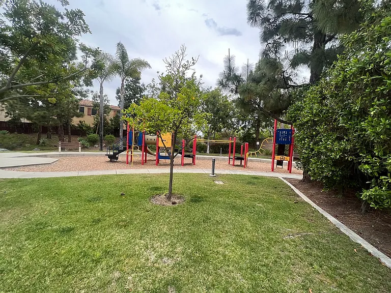 912 Mira Lago Way — Photo 23