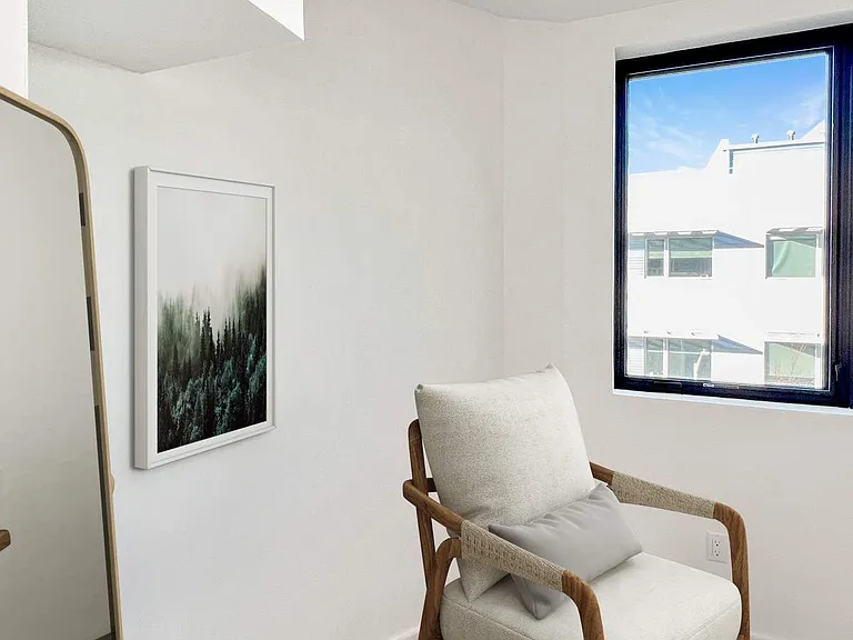 44 Box St #4B — Photo 6