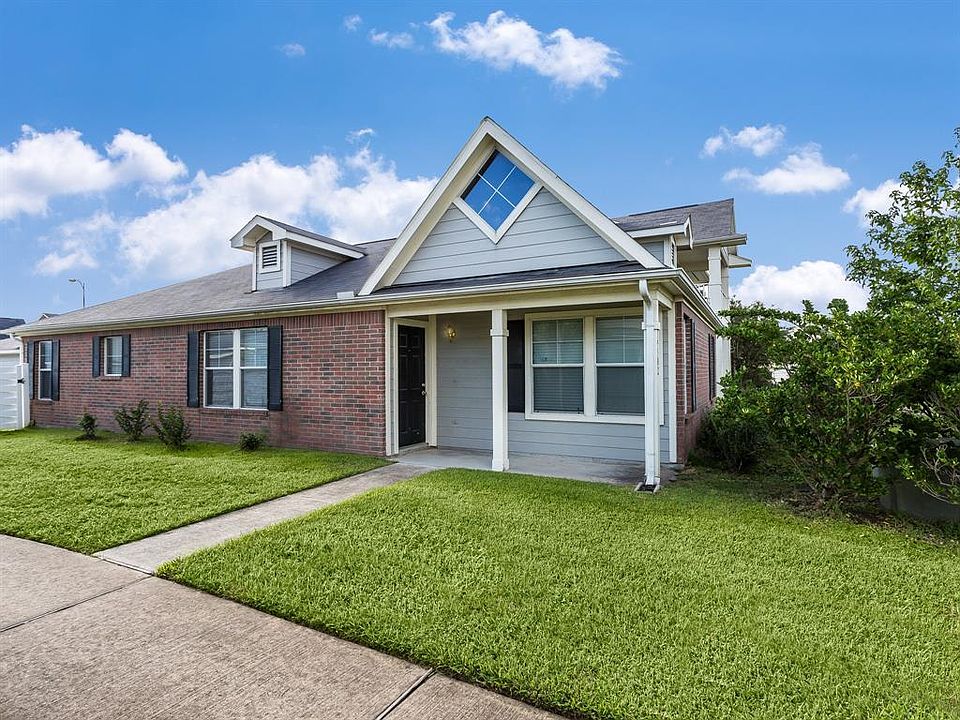 1st image of 19502 Green Chase Ln