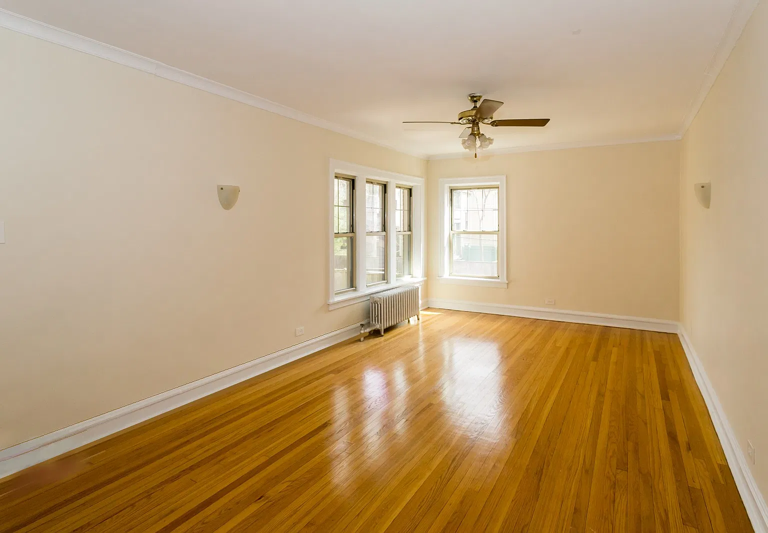 2 bed, 998 sqft, $2,250 — Photo 4