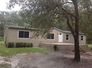 4642 Foster Ln, Zephyrhills, FL 33541