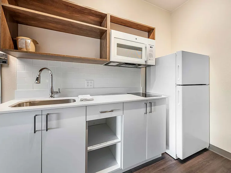4060 Center Park Dr — Photo 27