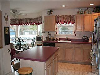 3rd image of 64 E Greentree Dr