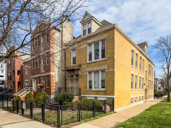 2835 N Damen Ave #R2, Chicago, IL 60657
