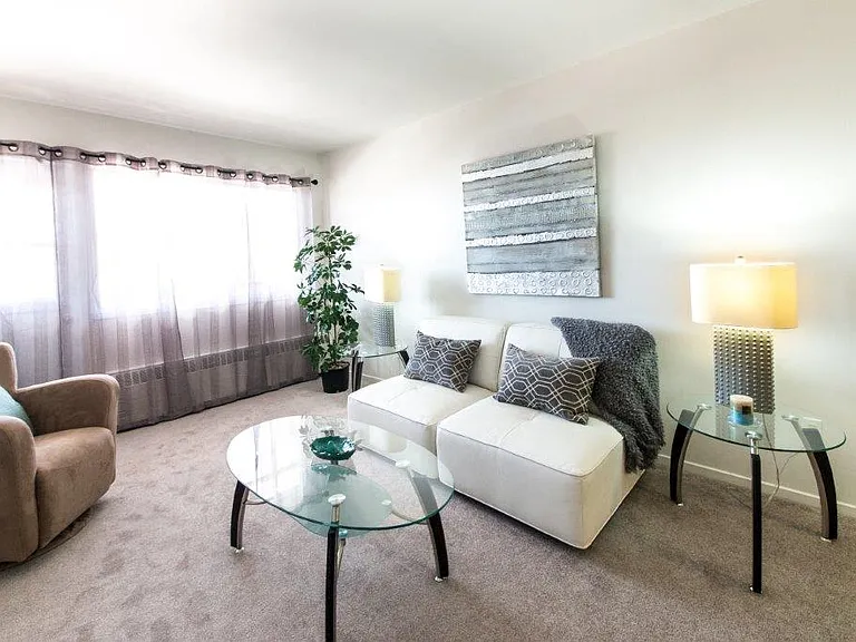 52 Bayswater Pl — Photo 2