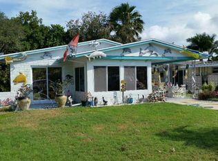 206 175th Ave E, Redington Shores, FL 33708