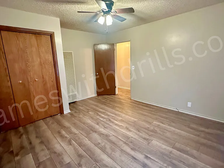735 S Laura Ave — Photo 14