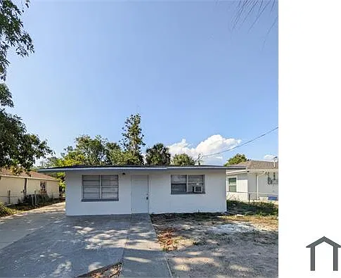 2 bed, $1,100 — Photo 3
