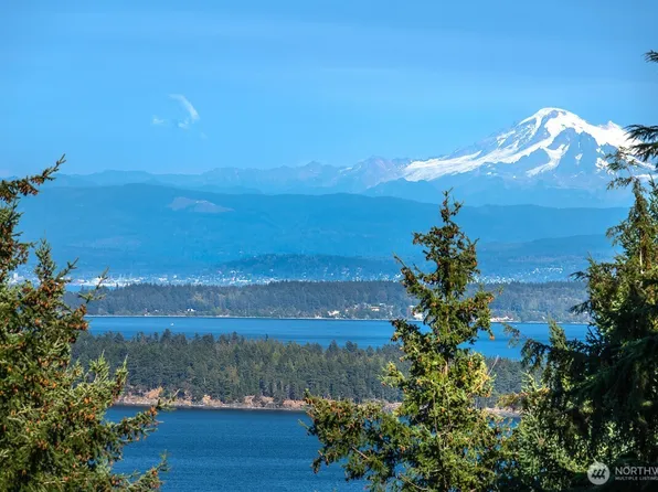 306 Windfall Lane, Orcas Island, WA 98245