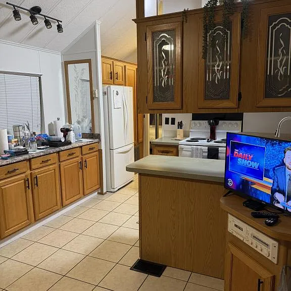 1219 Thomas Dr #93 — Photo 7