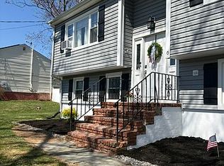 6 Parkview Dr, Hackettstown, NJ 07840